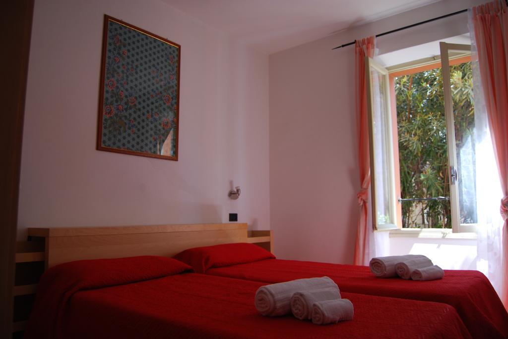 Appartamenti Corneliani II Sirmione Exterior foto